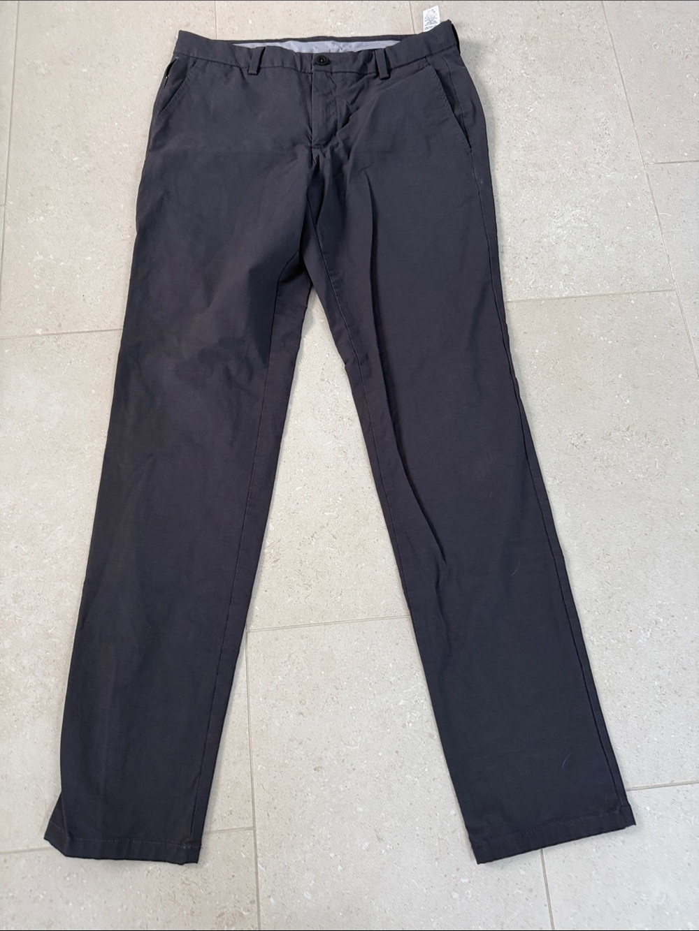 Vineyard Vines Men's Charcoal on the go pant 32x34 - Picture 2 of 4